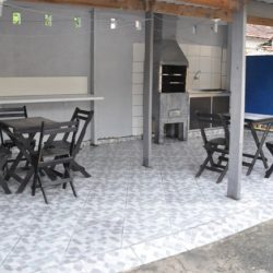 Espaço com Churrasqueira